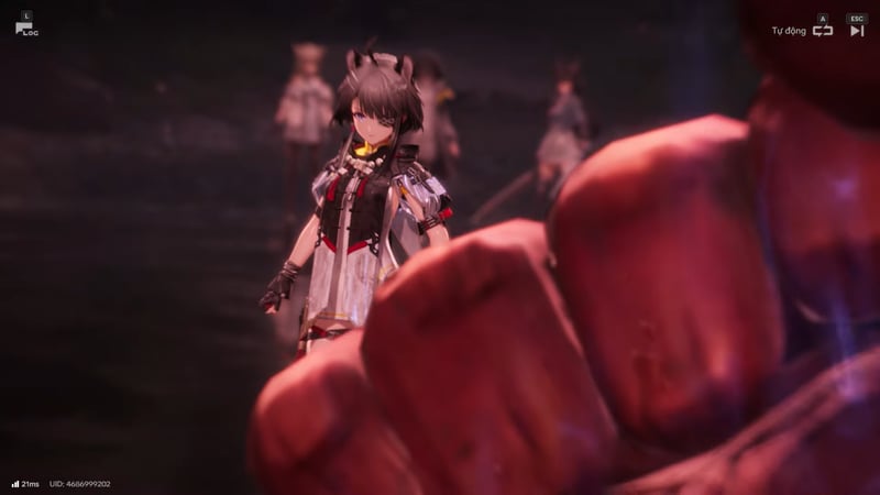 Đồng tử của Ruan Yi bắt đầu mờ đục